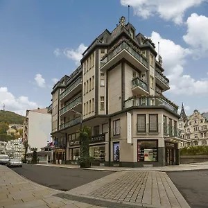 فندق Ea Atlantic Palace, كارلوفي فاري