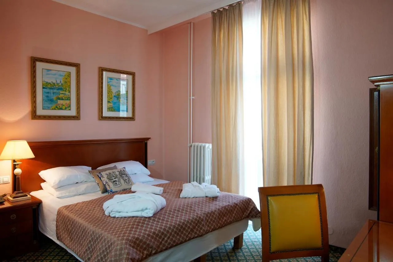 Hotel Villa Lauretta كارلوفي فاري