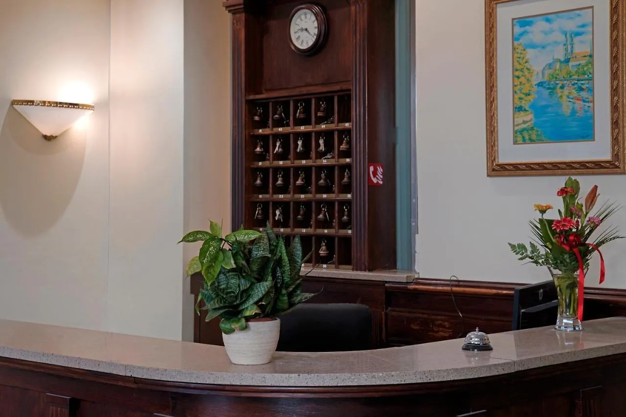 Hotel Villa Lauretta كارلوفي فاري
