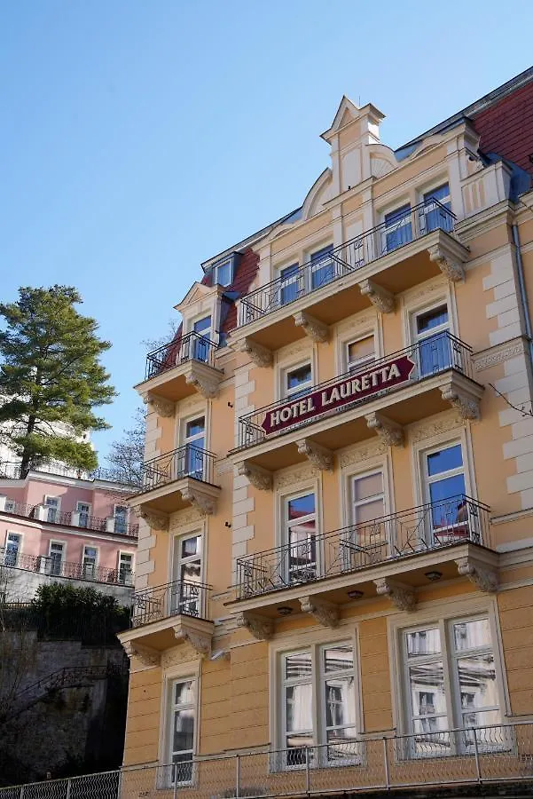 Hotel Villa Lauretta كارلوفي فاري