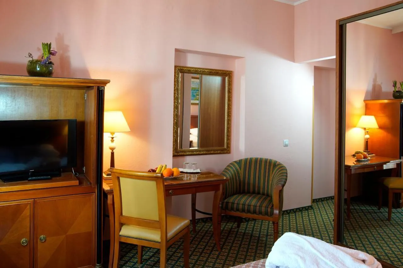 Hotel Villa Lauretta كارلوفي فاري