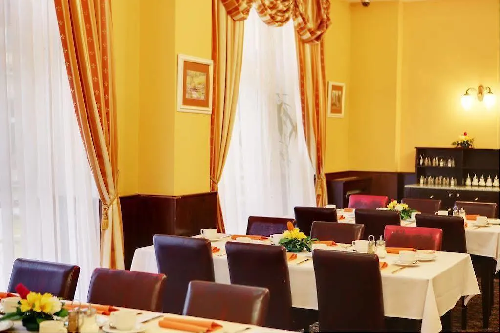 Hotel Villa Lauretta كارلوفي فاري