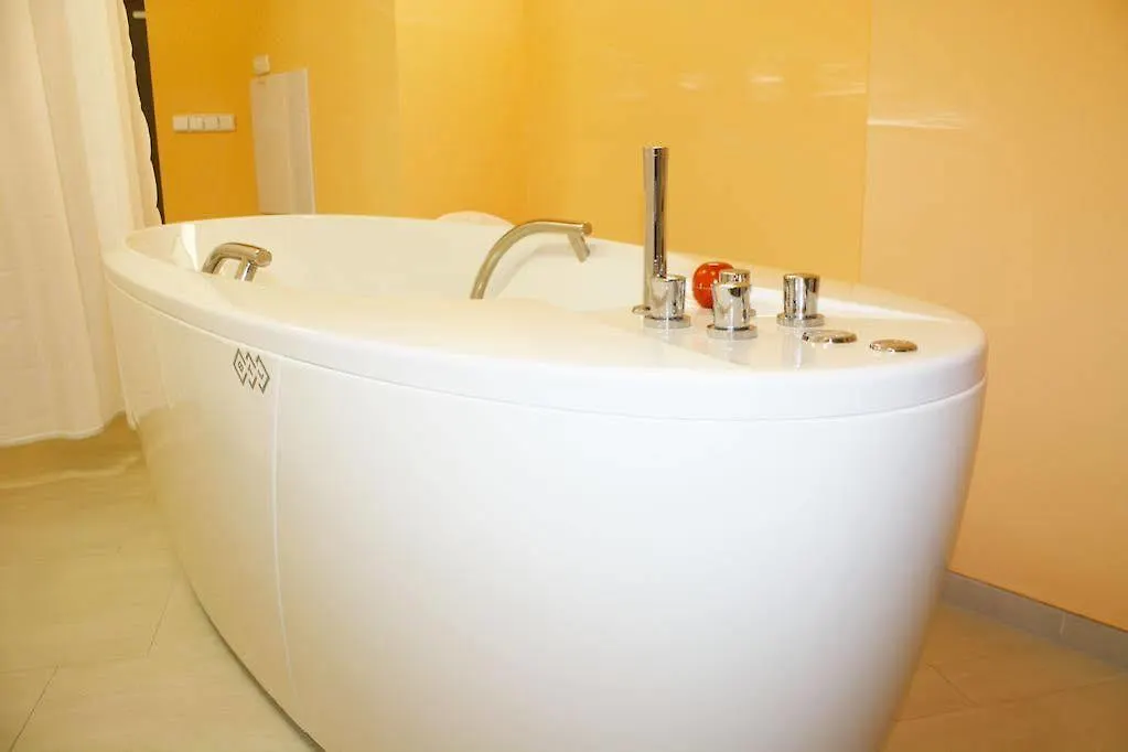 Hotel Villa Lauretta كارلوفي فاري 4*,